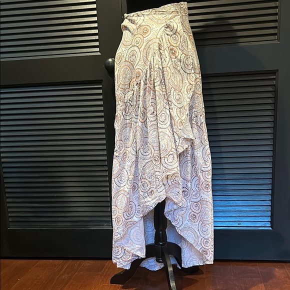 La Belle Ile Saint Barth Bathing Suit Cover-Up Ruffle Wrap Skirt, Size Small - Picture 1 of 9